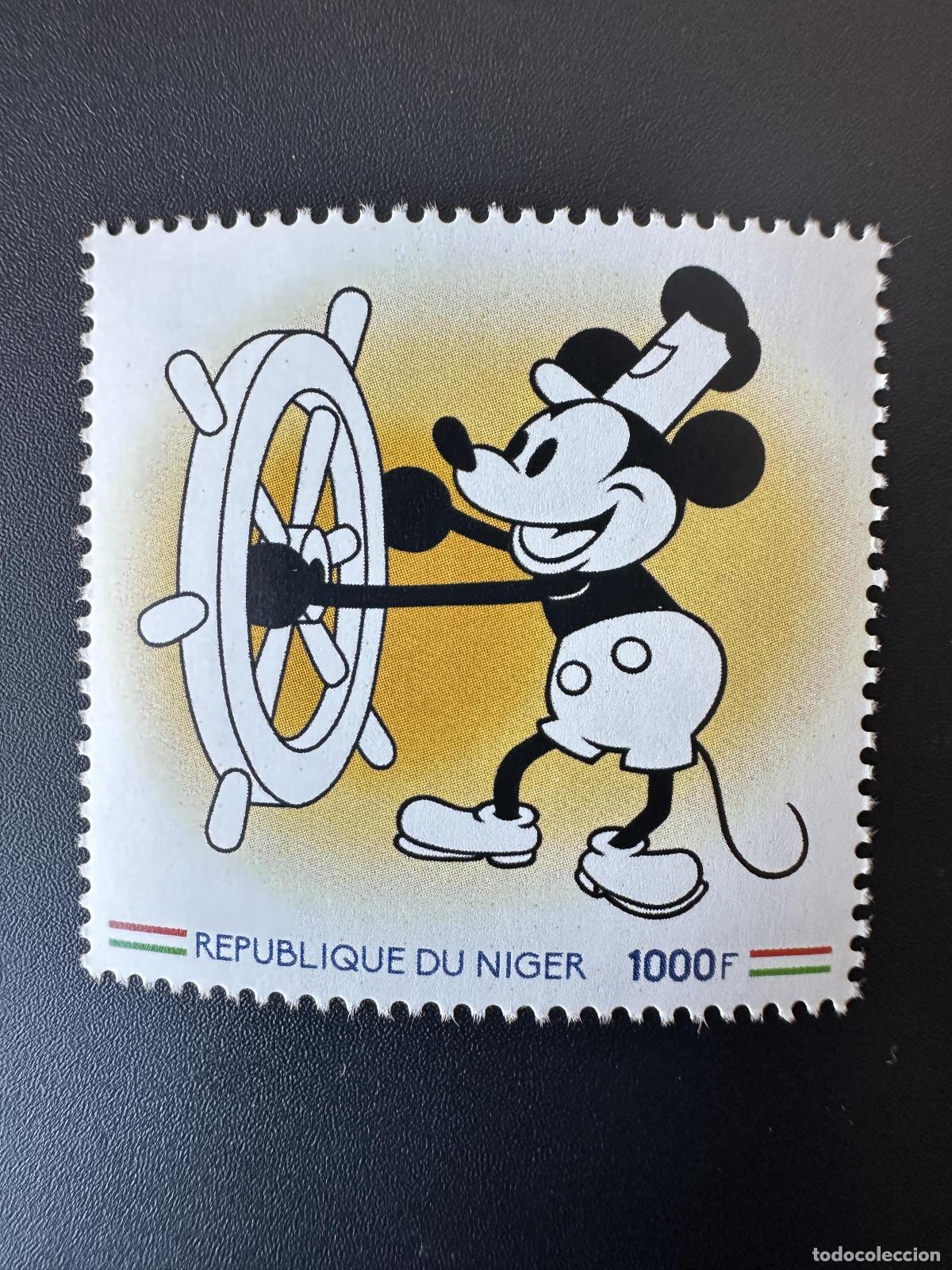 Sellos: N&iacute;ger 2023 Mi.? Sello para barco y de Walt Disney con Mickey Mouse Steamboat Willie