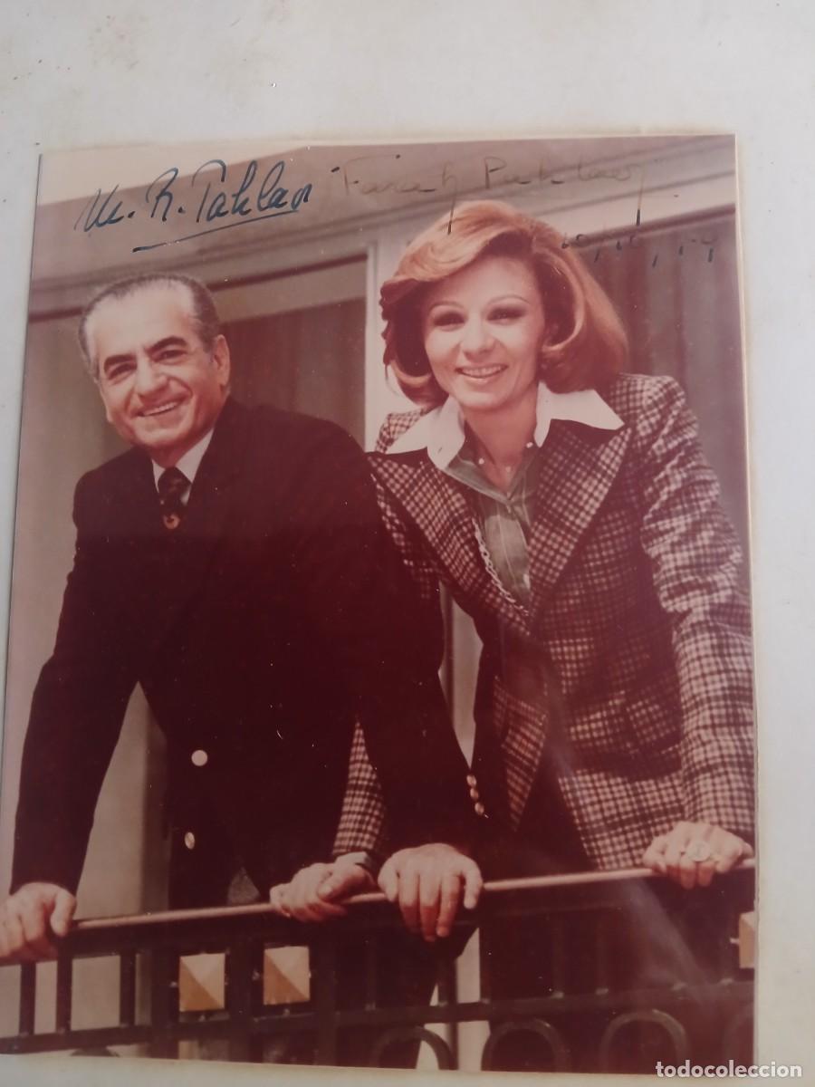 Sellos: Foto &uacute;ltimo sah de Ir&aacute;n, Mohammad Reza Pahlavi, y su esposa, la emperatriz Farah Pahlavi firmada