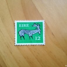 Sellos: EIRE - IRLANDA - VALOR FACIAL 12 - ANIMALES CELTAS, EL CIERVO. Lote 401740099