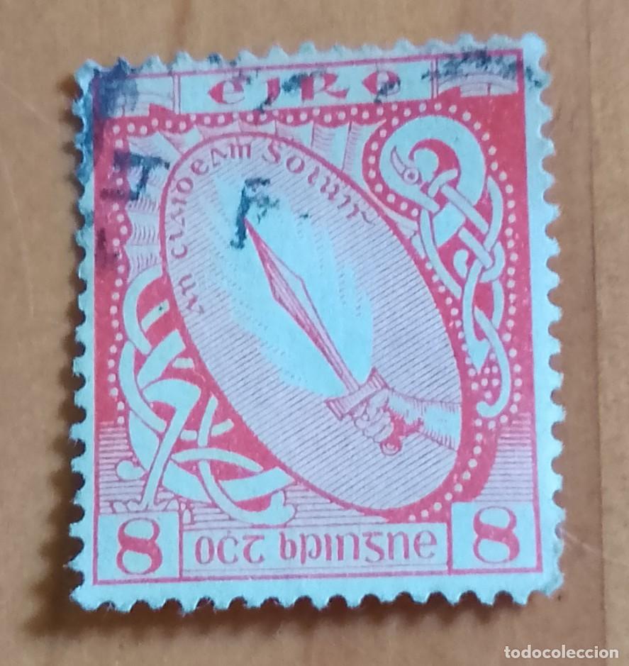 Sellos: IRLANDA, EIRE - V/F 8 PENIQUES - A&Ntilde;O 1949 - ESPADA DE LA LUZ, SIMBOLOS - YV 108