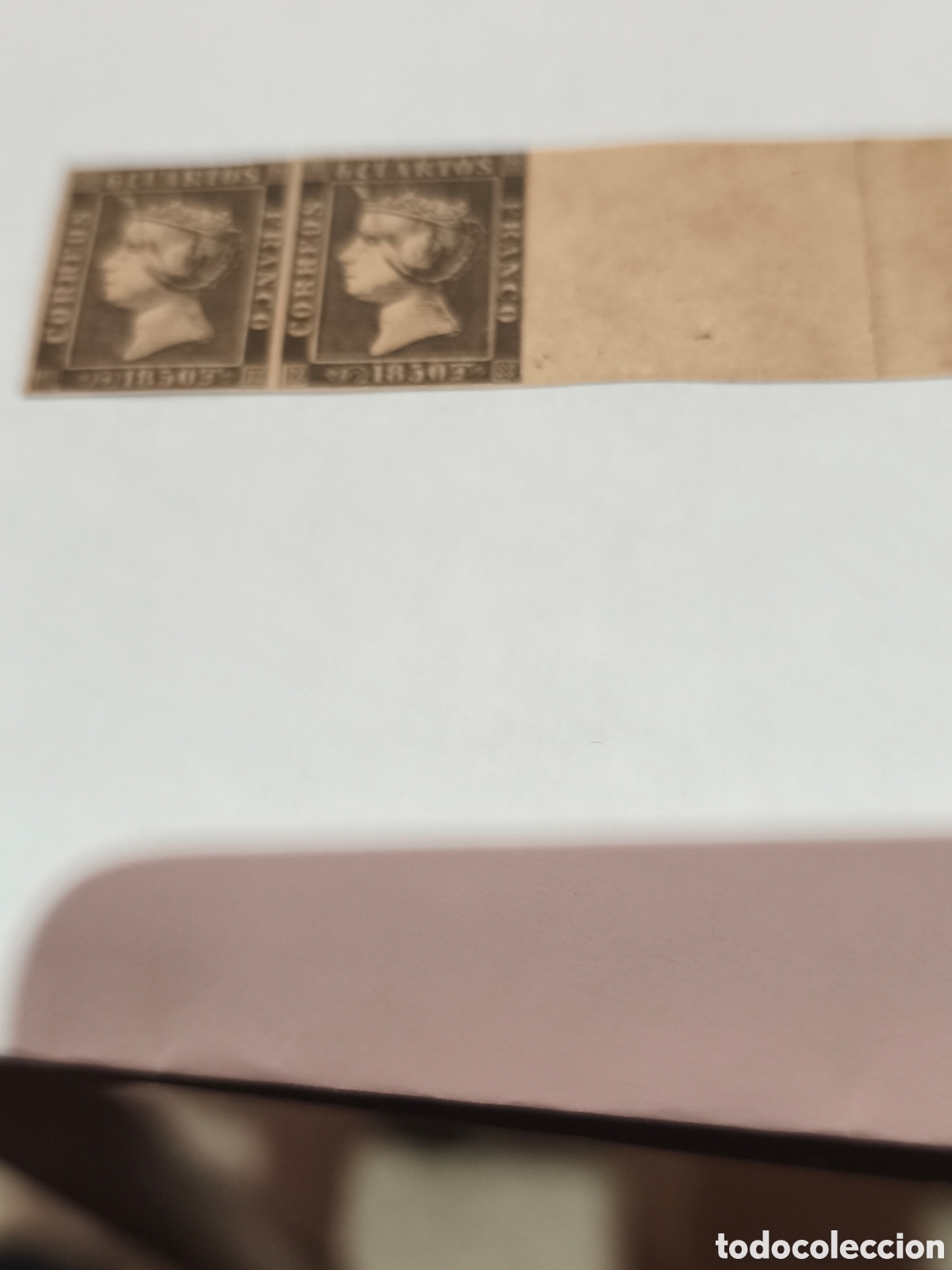 Sellos: Pareja de sellos cl&aacute;sicos del n 1 nuevos con su goma borde de hoja muy escasa ,6 cuartos negro ver