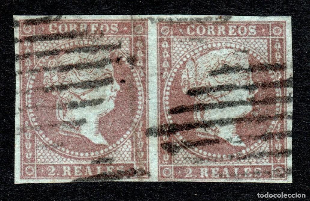 Sellos: EDIFIL 42 ISABEL II. A&Ntilde;O 1855. PAPEL AZULADO CON FILIGRANA LAZOS (PAREJA).VALOR CAT&Aacute;LOGO: 48 &euro;.