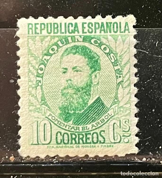Sellos: 1932 personajes MNH** goma,centrado