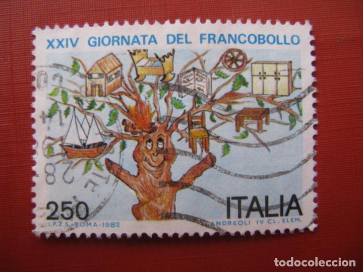 Timbres: -italia 1982, dia del sello