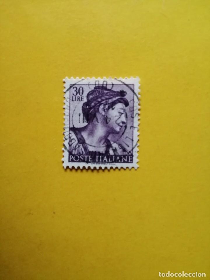 Sellos: 30 LIRE - POSTE ITALIANE - DE LA CAPILLA SIXTINA - CABEZA DE SIBYL ERITREA - 6-3-1961 - YT 832
