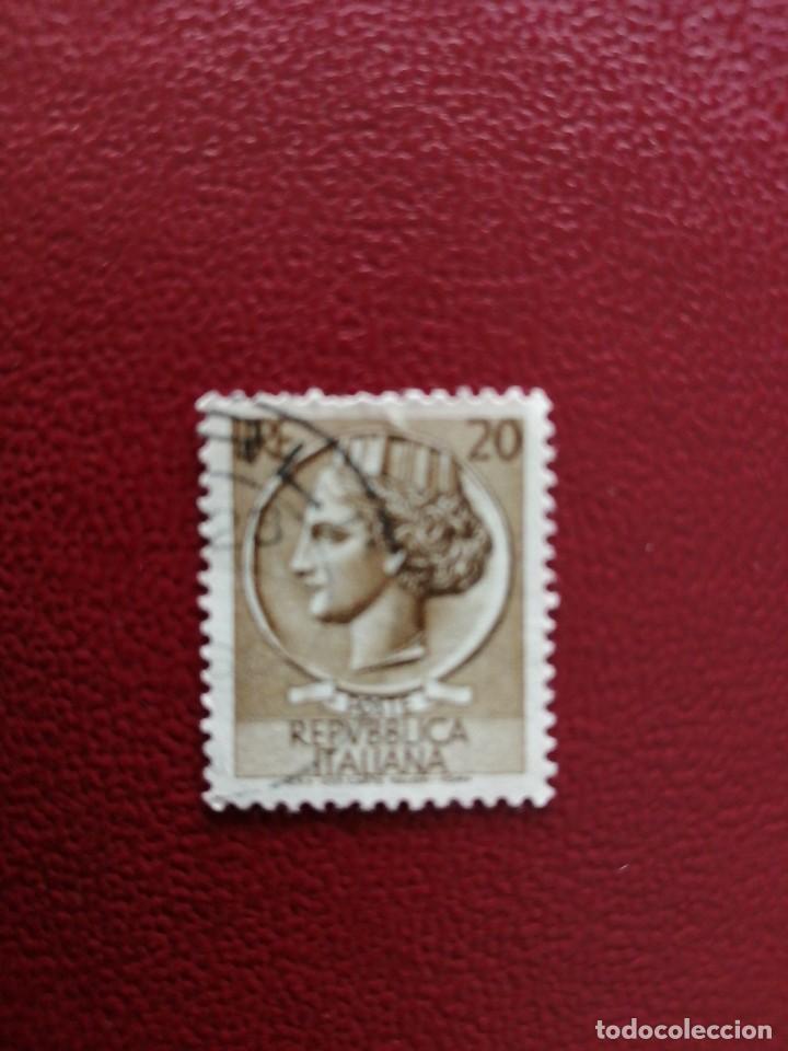 Selos: ITALIA - VALOR FACIAL 20 LIRAS - ANTIGUA MONEDA DE SIRACUSA - YV 651