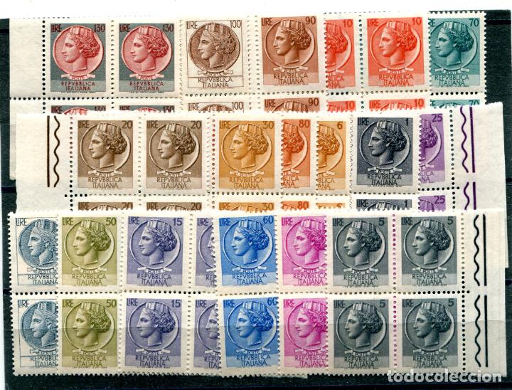 Sellos: 17 sellos diferentes, tipo Siracusa, en bloque de 4. Nuevos sin fijasellos.