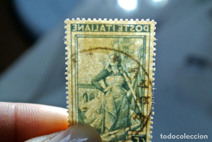 Sellos: SELLO POSTAL ITALIA 1957, 65 lira, Cosechadora de cáñamo, Abadía de Pomposa RAREZA MARCA DE AGUA - Foto 2 - 251056240