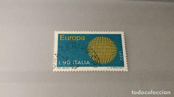 Selos: Sello usado. Europa. Sol Flameante. 4 de Mayo de 1970. Yvert 1048.