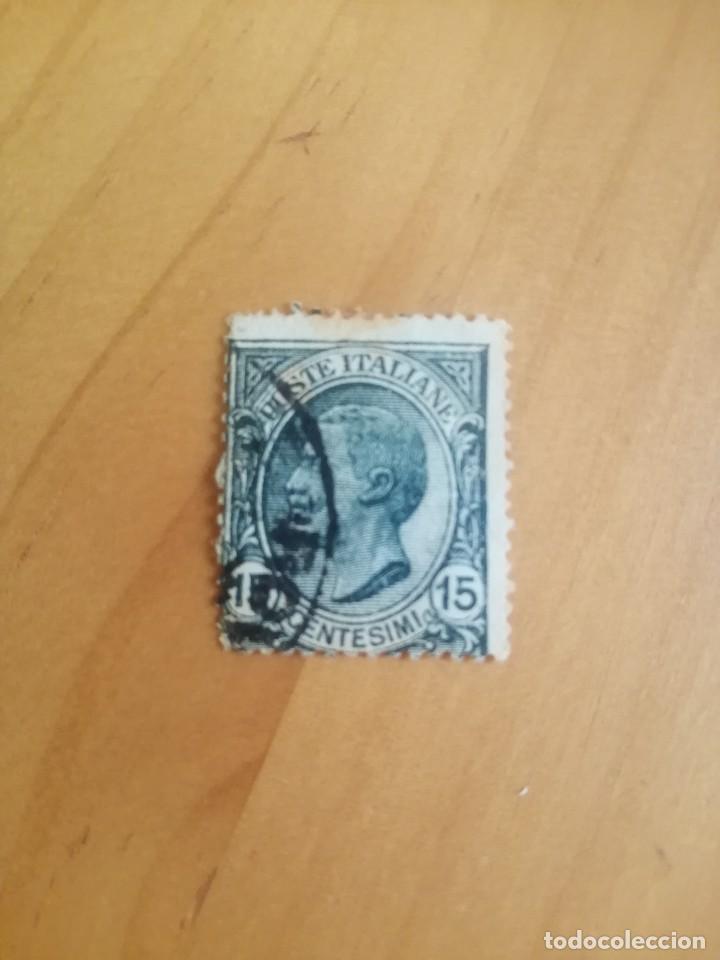 Sellos: ITALIA - REY VICTOR MANUEL III - VALOR FACIAL 15