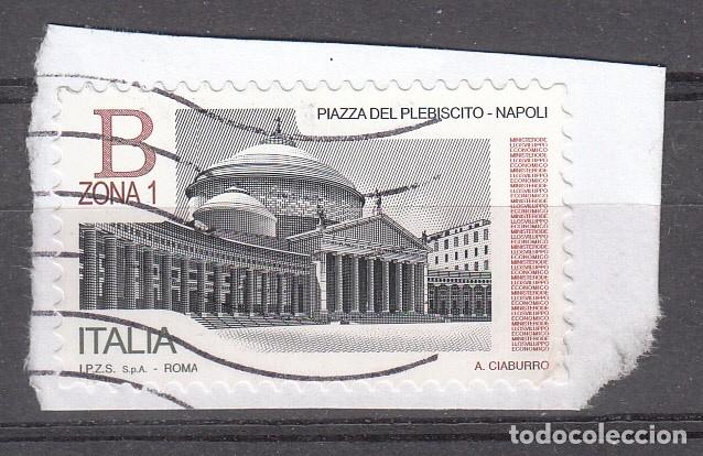 Sellos: ITALIA - PLAZA DEL PLEBISCITO EN NAPOLES - USADO