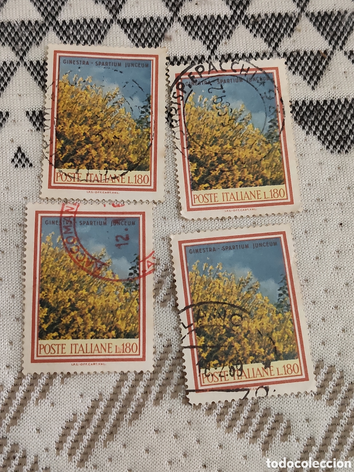 Sellos: 4 sellos de Italia Flora,la retama 1968