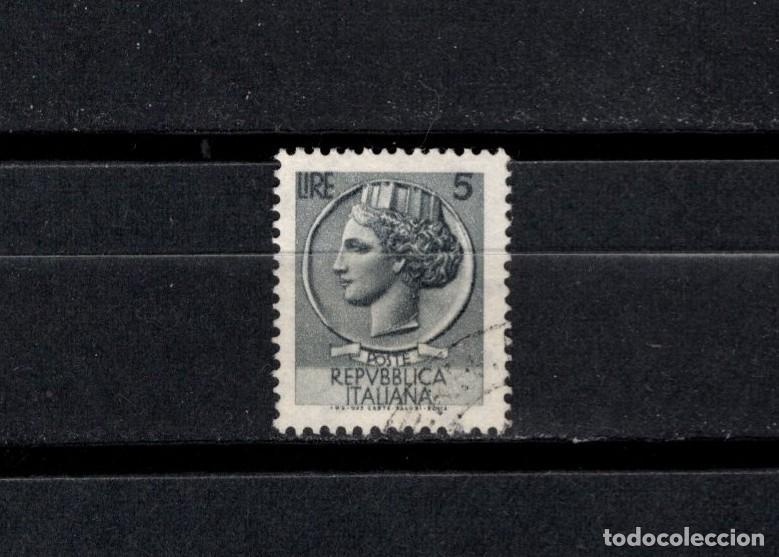 Sellos: Sello usado Italia. 1953. Moneda Siracusa 5 liras. 6 Junio 1953. Yvert 648.