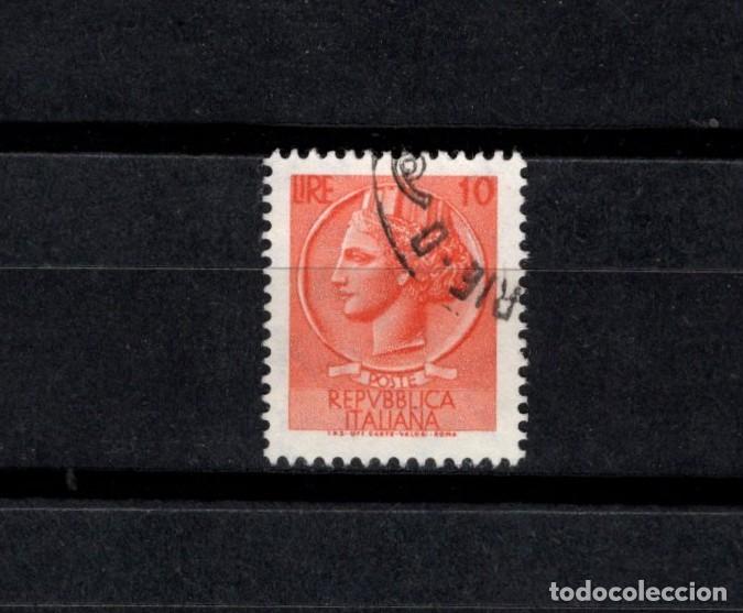 Sellos: Sello usado Italia. Moneda Siracusa 10 liras. 6 de Junio de 1983. Yvert 649.