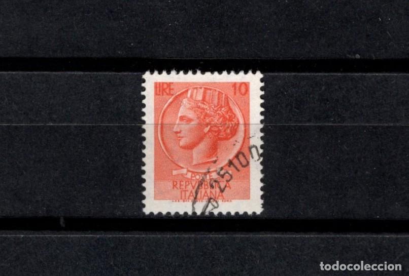 Sellos: Sello usado Italia. Moneda Siracusa 10 liras. 6 de Junio de 1983. Yvert 649.