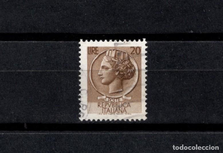 Sellos: Sello usado Italia. Moneda Siracusa 20 liras. 6 de Junio de 1953. Yvert 651.