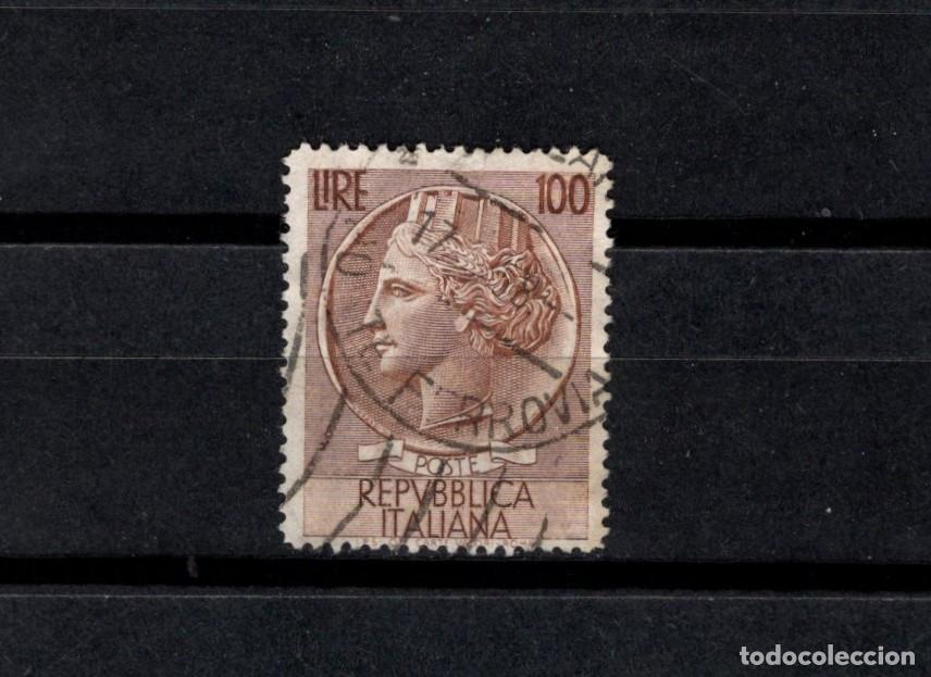 Sellos: Sello usado. Moneda Siracusa. 28 de Julio de 1955. 100 liras. Yvert 684.