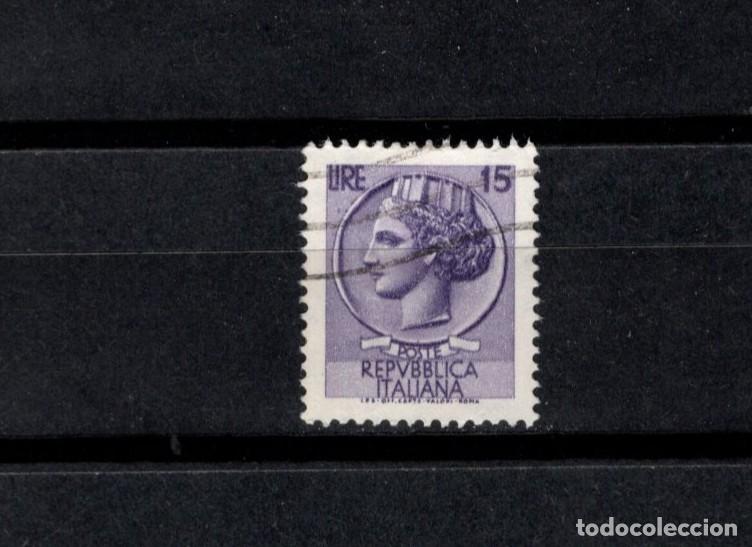 Sellos: Sello usado. Moneda Siracusa. 23 Mayo 1956. 15 liras. Yvert 714.