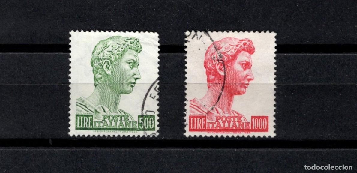 Sellos: Sellos usados. Estatua de San Jorge. Serie completa. 24 de Junio de 1957. Yvert 738/39.