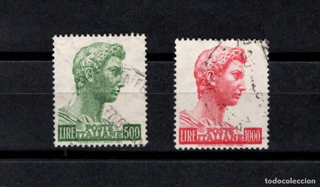 Sellos: Sellos usados. Estatua de San Jorge. Serie completa. 24 de Junio de 1957. Yvert 738/39.