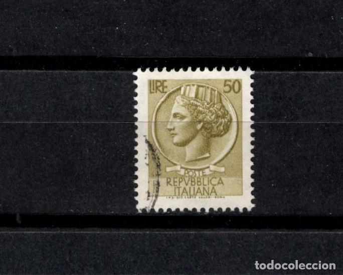 Sellos: Sello usado. Moneda Siracusa. 27 de Enero de 1958. 50 liras. Yvert 717B.