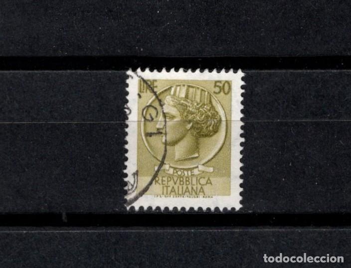 Sellos: Sello usado. Moneda Siracusa. 27 de Enero de 1958. 50 liras. Yvert 717B.