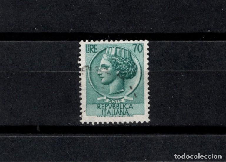 Sellos: Sello usado. Moneda Siracusa. 1 de Julio de 1960. 70 liras. Yvert 718A.