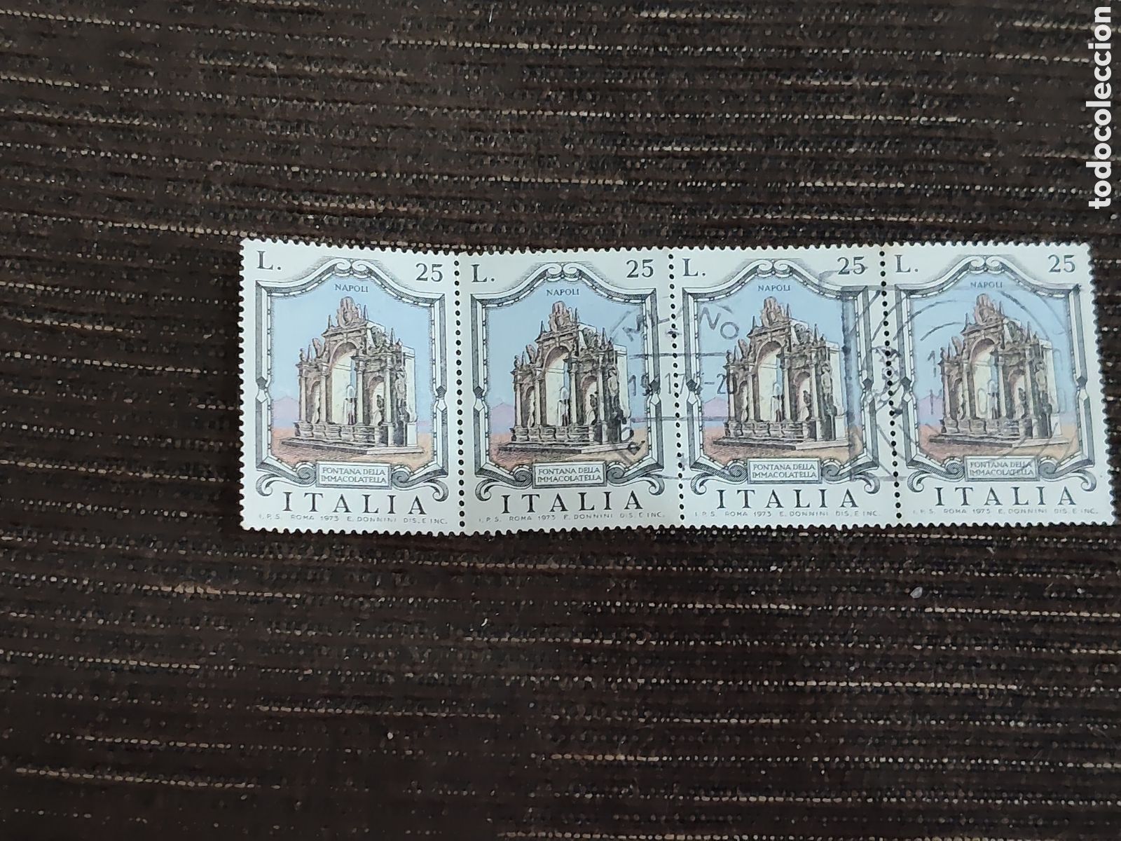 Sellos: Bloque de 4 sellos de Italia Fontana Della immacolatella (N&aacute;poles) 1973