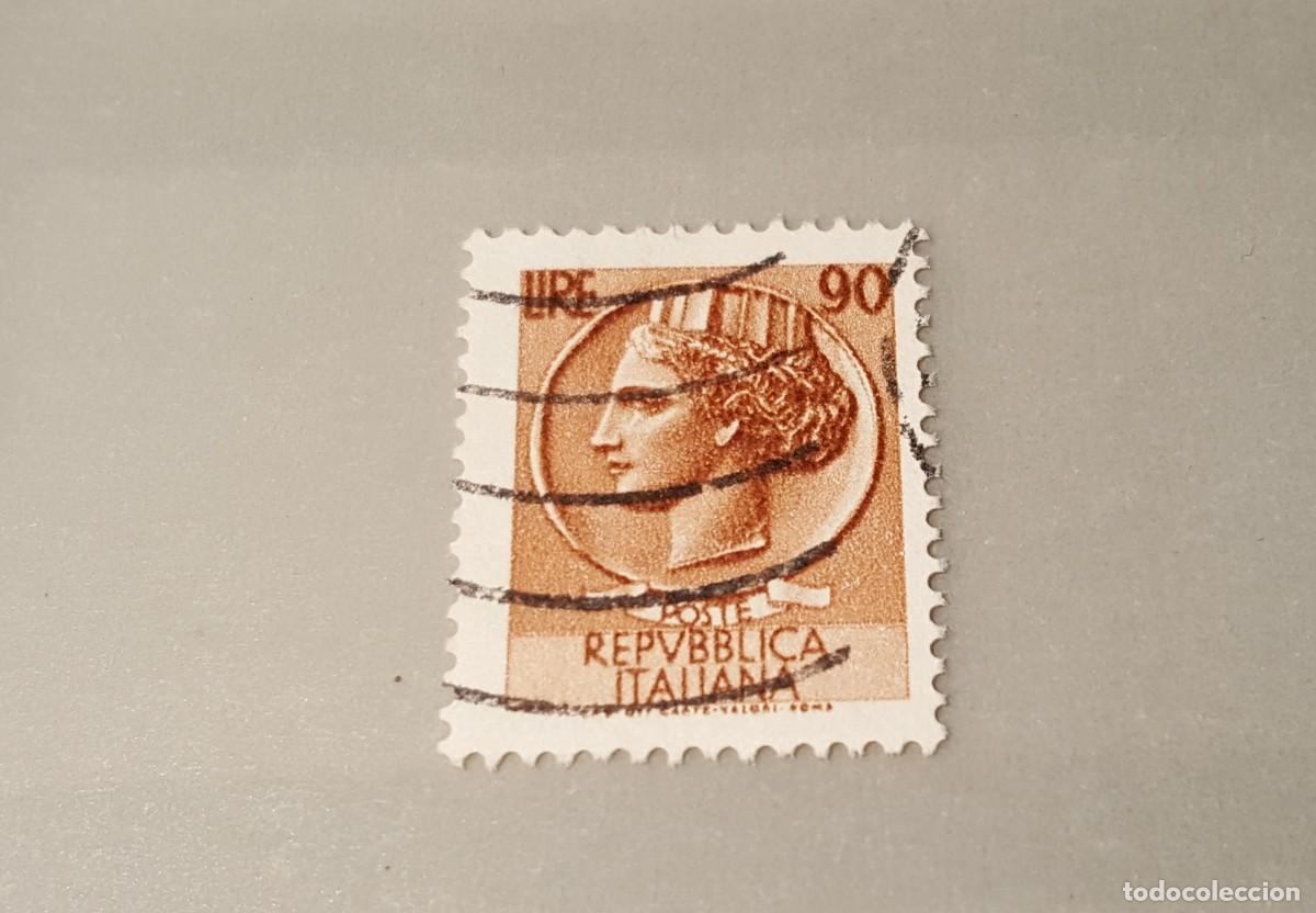 Sellos: Sello usado. Moneda Siracusa. 27 de Enero de 1958. 90 liras. Yvert 719A.