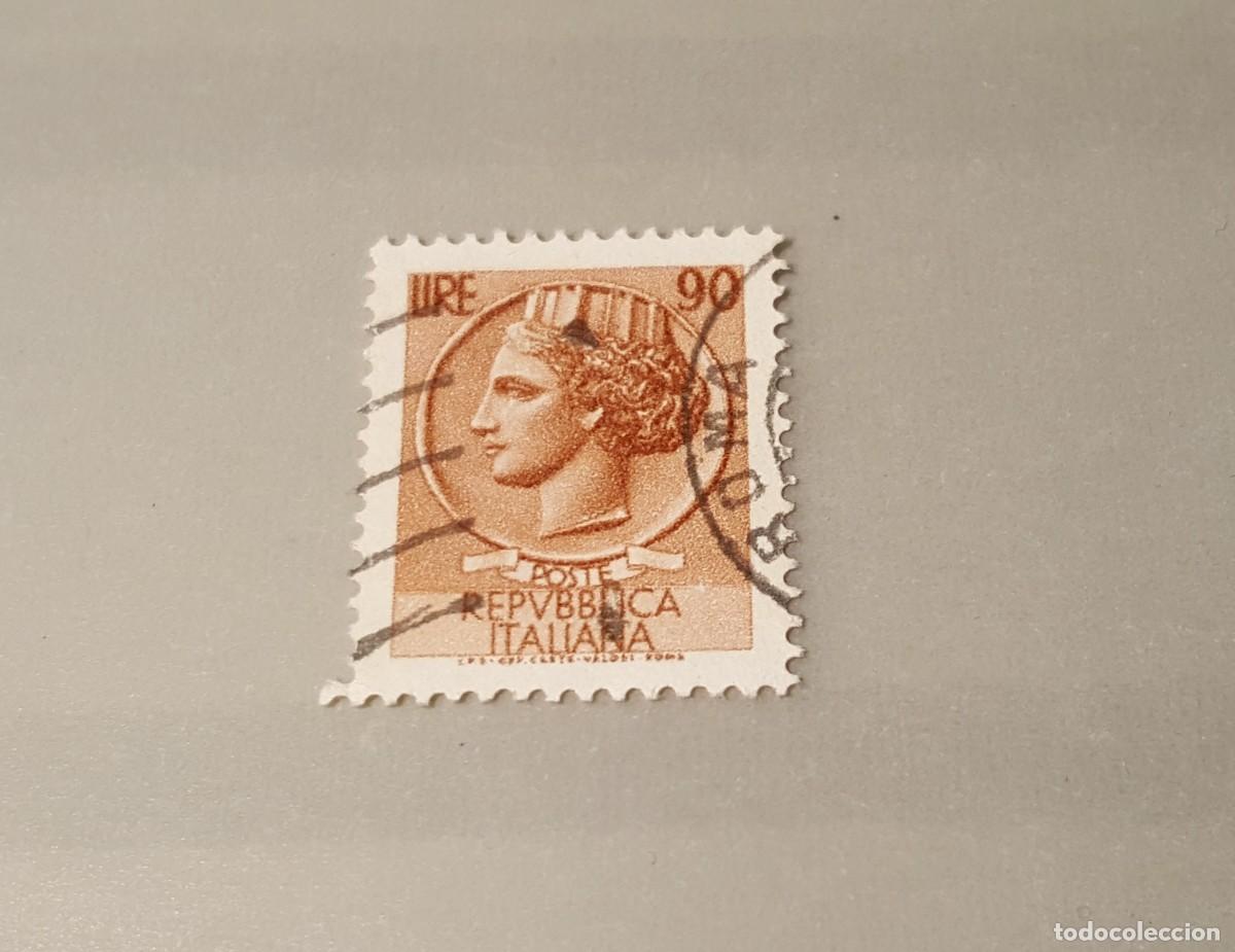 Sellos: Sello usado. Moneda Siracusa. 27 de Enero de 1958. 90 liras. Yvert 719A.