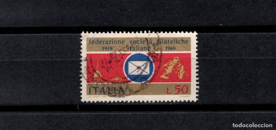 Sellos: Sello usado. L Aniversario Federaci&oacute;n Sociedades Filat&eacute;licas. 50 liras. 1969 junio. Yvert 1039.