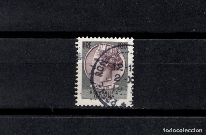 Sellos: Sello usado. Moneda de Siracusa. 15 Noviembre 1971. 180 liras. Yvert 1008A.