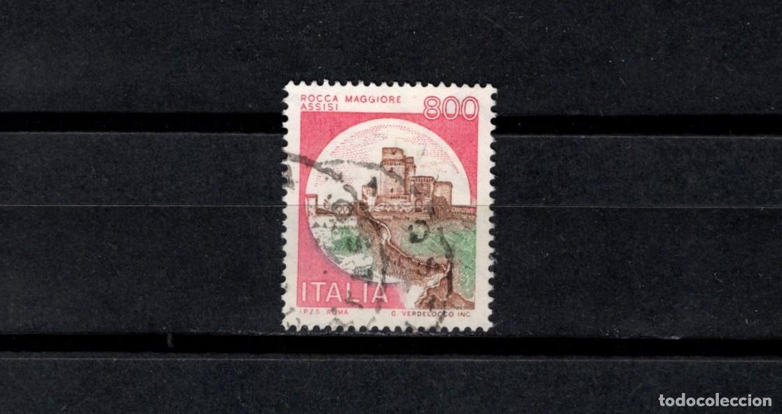 Sellos: Sello usado. Castillos. Roca Maggiore Assisi. 800 liras. 22 Septiembre 1980. Yvert 1454.