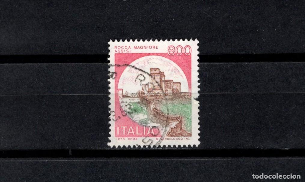 Sellos: Sello usado. Castillos. Roca Maggiore Assisi. 800 liras. 22 Septiembre 1980. Yvert 1454.