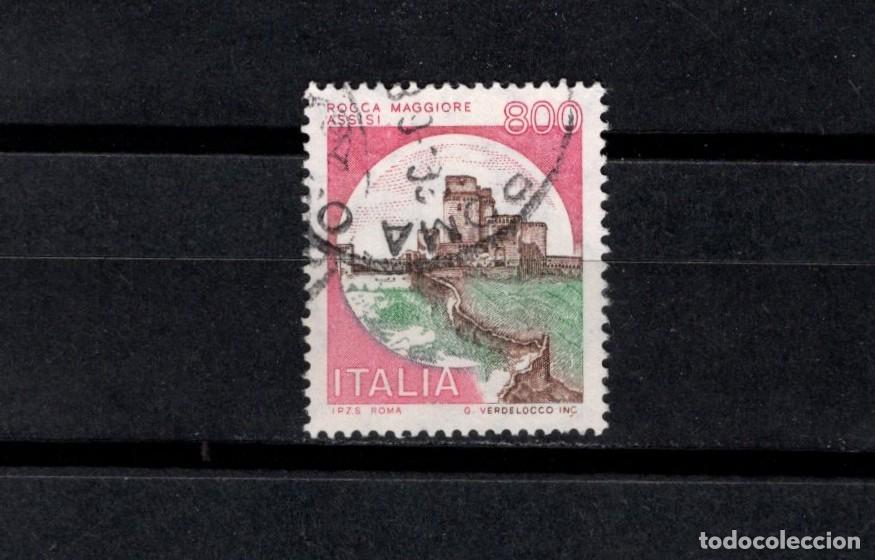 Sellos: Sello usado. Castillos. Roca Maggiore Assisi. 800 liras. 22 Septiembre 1980. Yvert 1454.
