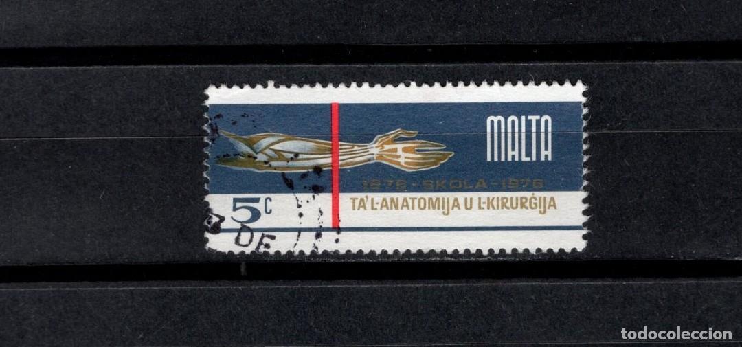 Sellos: Sello usado. III Centenario Escuela Anatomia y Cirugia. 5 centavos. 1976. Yvert 530