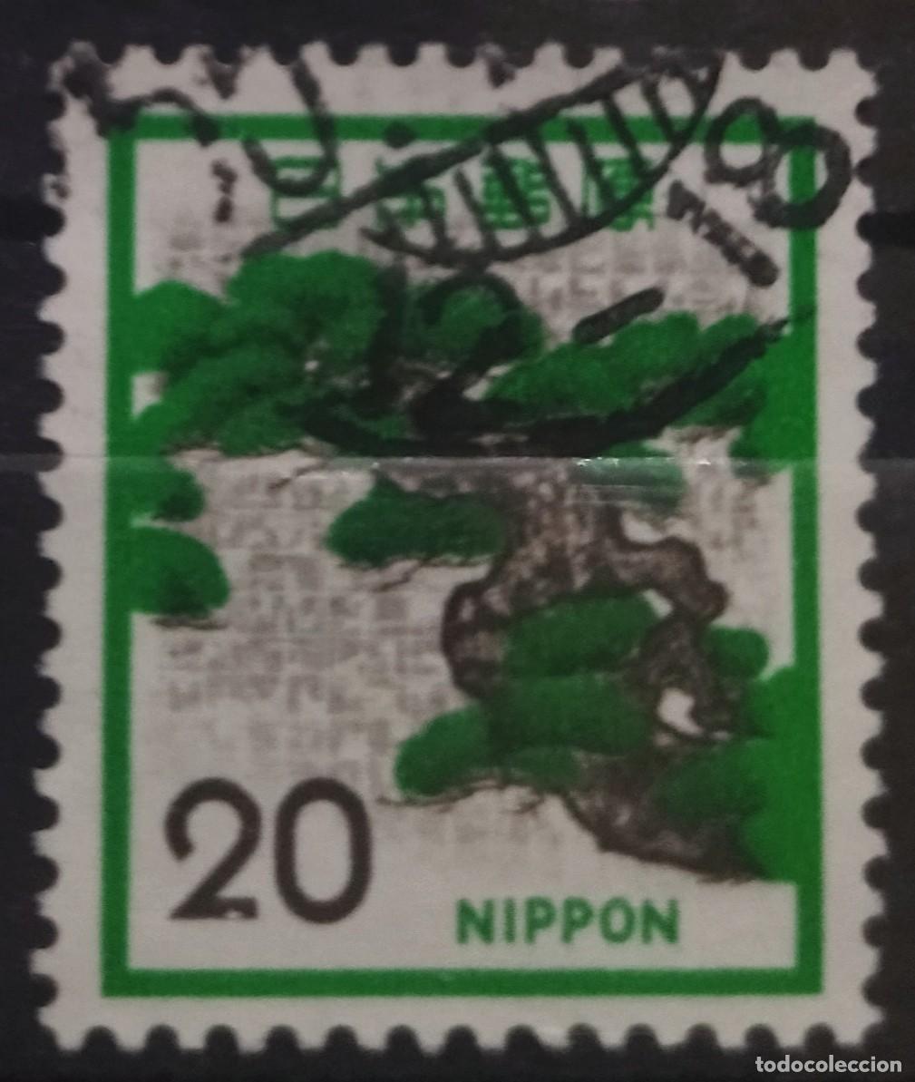 Sellos: JAP&Oacute;N 1972 Flores. USADO.