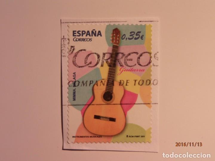 Selos: A&Ntilde;O 2012 - INSTRUMENTOS MUSICASLES - GUITARRA