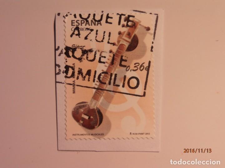 Briefmarken: A&Ntilde;O 2012 - INSTRUMENTOS MUSICASLES - SITAR