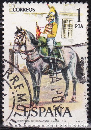 Sellos: 1976 - UNIFORMES MILITARES - TROMPETA DE ALCANTARA DE LINEA 1815 - EDIFIL 2350