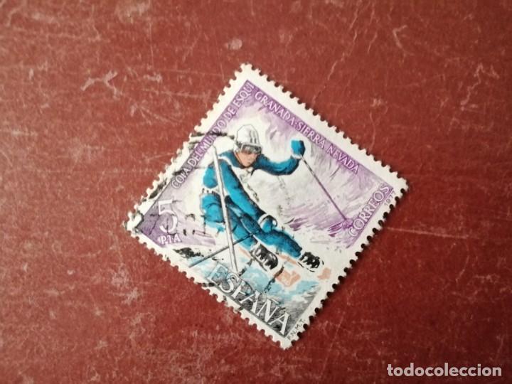 Sellos: EDIFIL 2408 - A&Ntilde;O 1977 - SERIE: COPA DEL MUNDO DE ESQU&Iacute; EN GRANADA. SIERRA NEVADA.