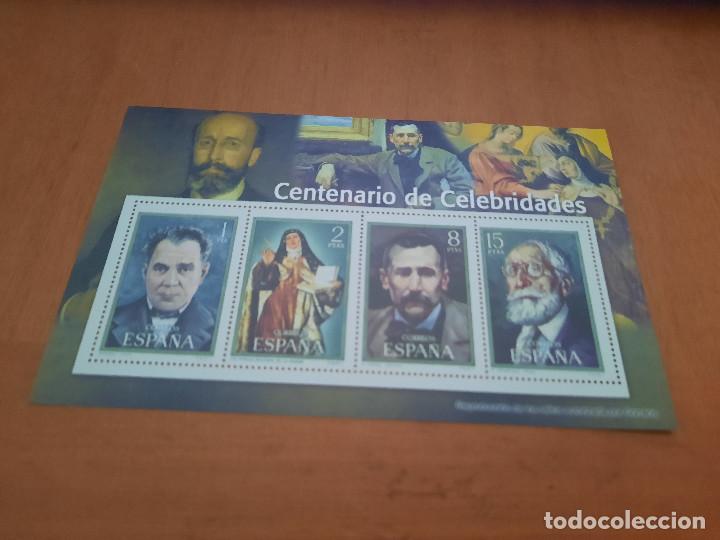 Sellos: CENTENARIO DE CELEBRIDADES REPRODUCCI&Oacute;N BLOQUE SELLOS FRANQUISMO EN SELLOS Y BILLETES EL MUNDO C- 12