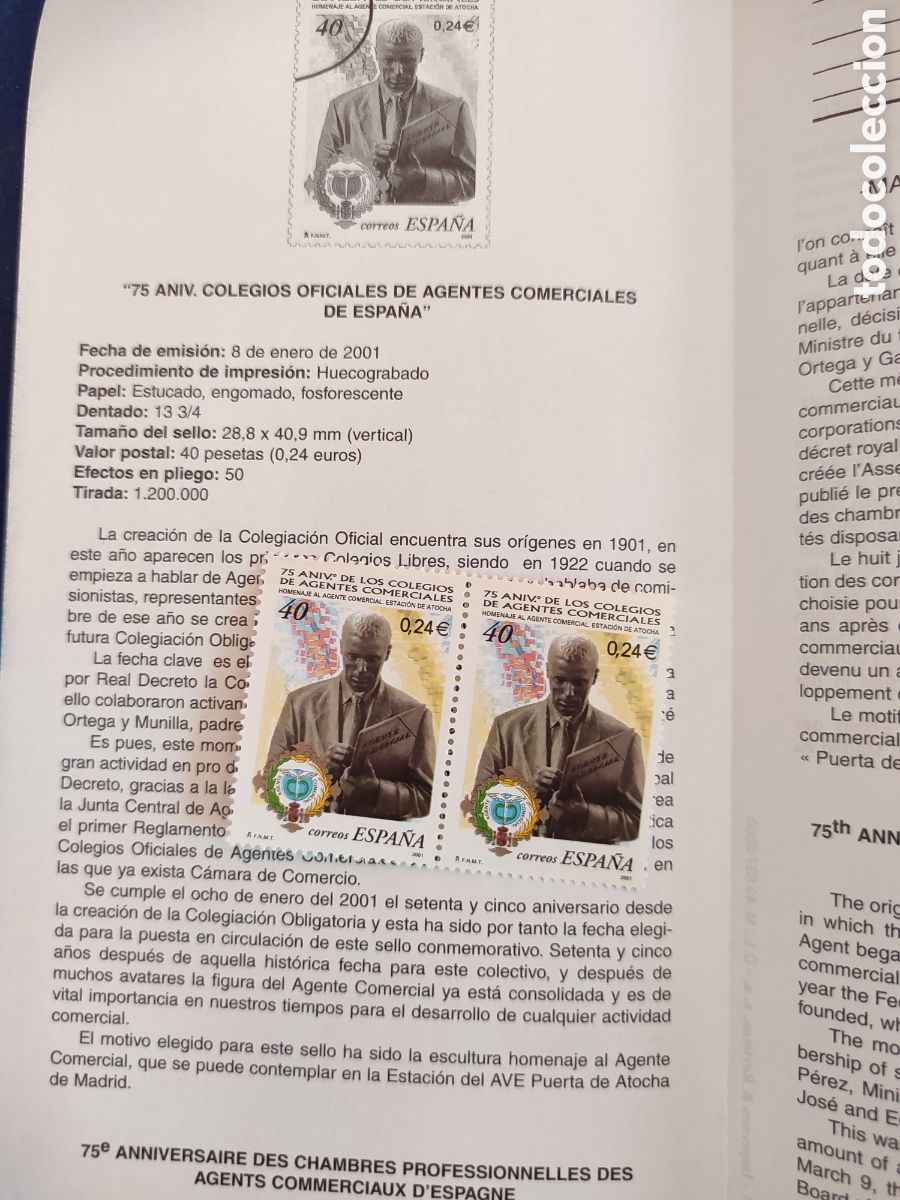 Timbres: AGENTES COMERCIALES. EDIFIL 3776. 2 SELLOS CON FOLLETO. 2001.