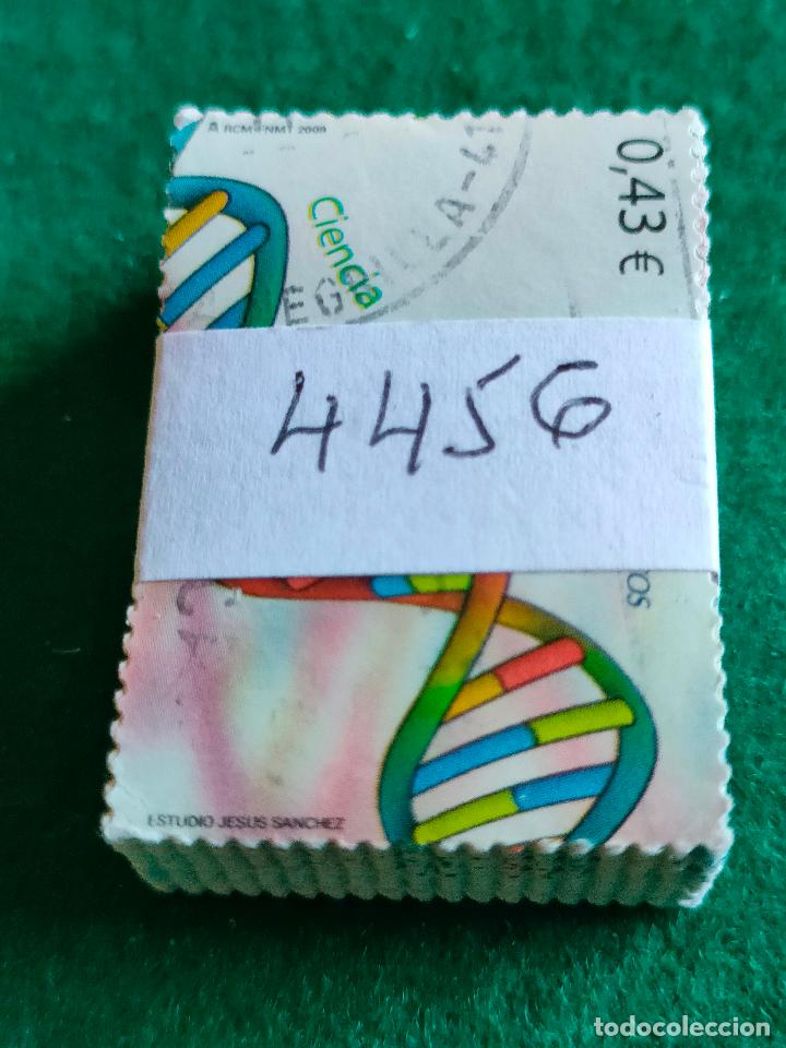 Briefmarken: PASTILLA DE 100 SELLOS USADOS