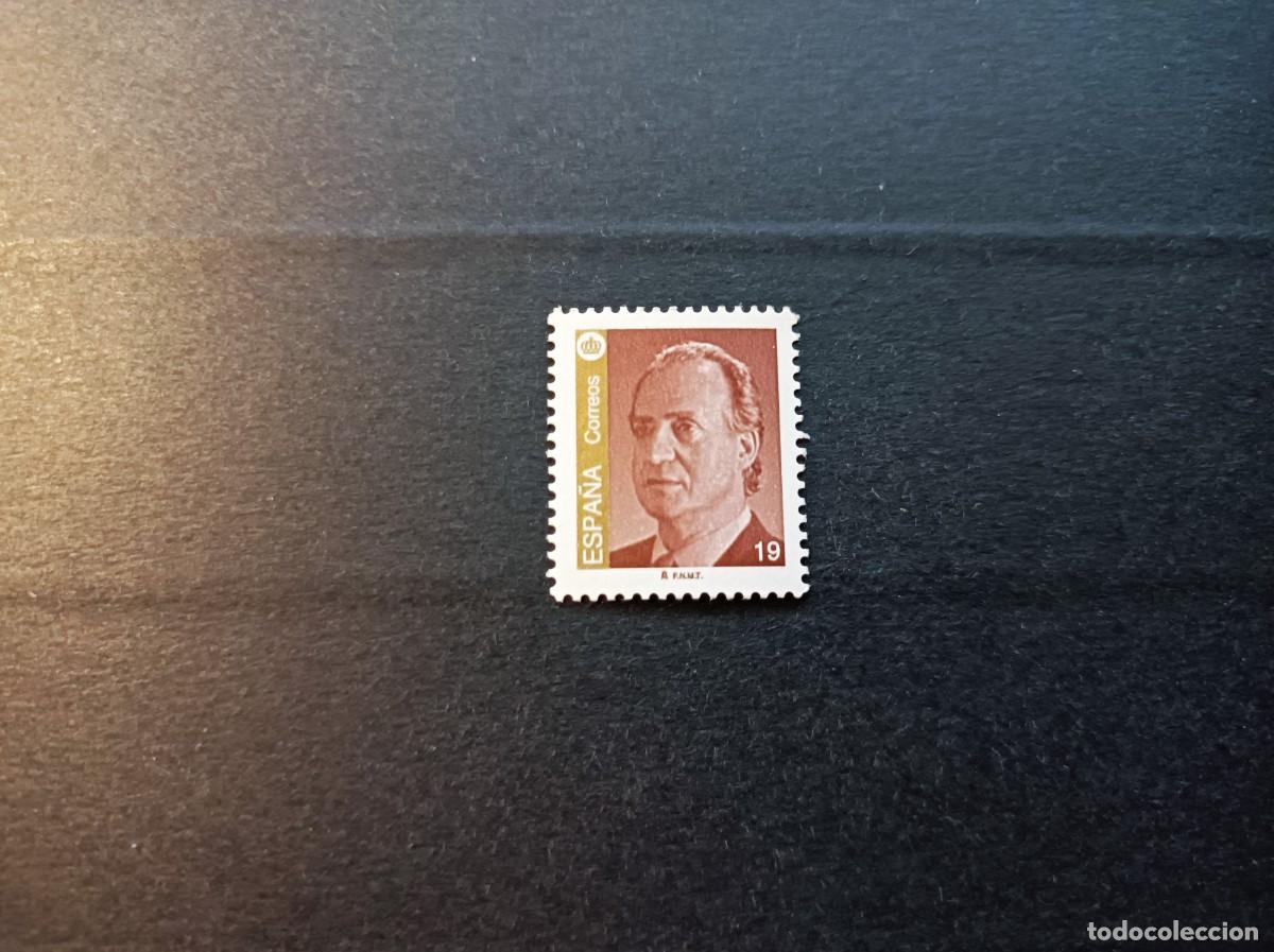 Sellos: Sello nuevo. Serie B&aacute;sica Rey Juan Carlos. Sello de 19 pesetas. 3 Enero de 1995. Edifil 3379.