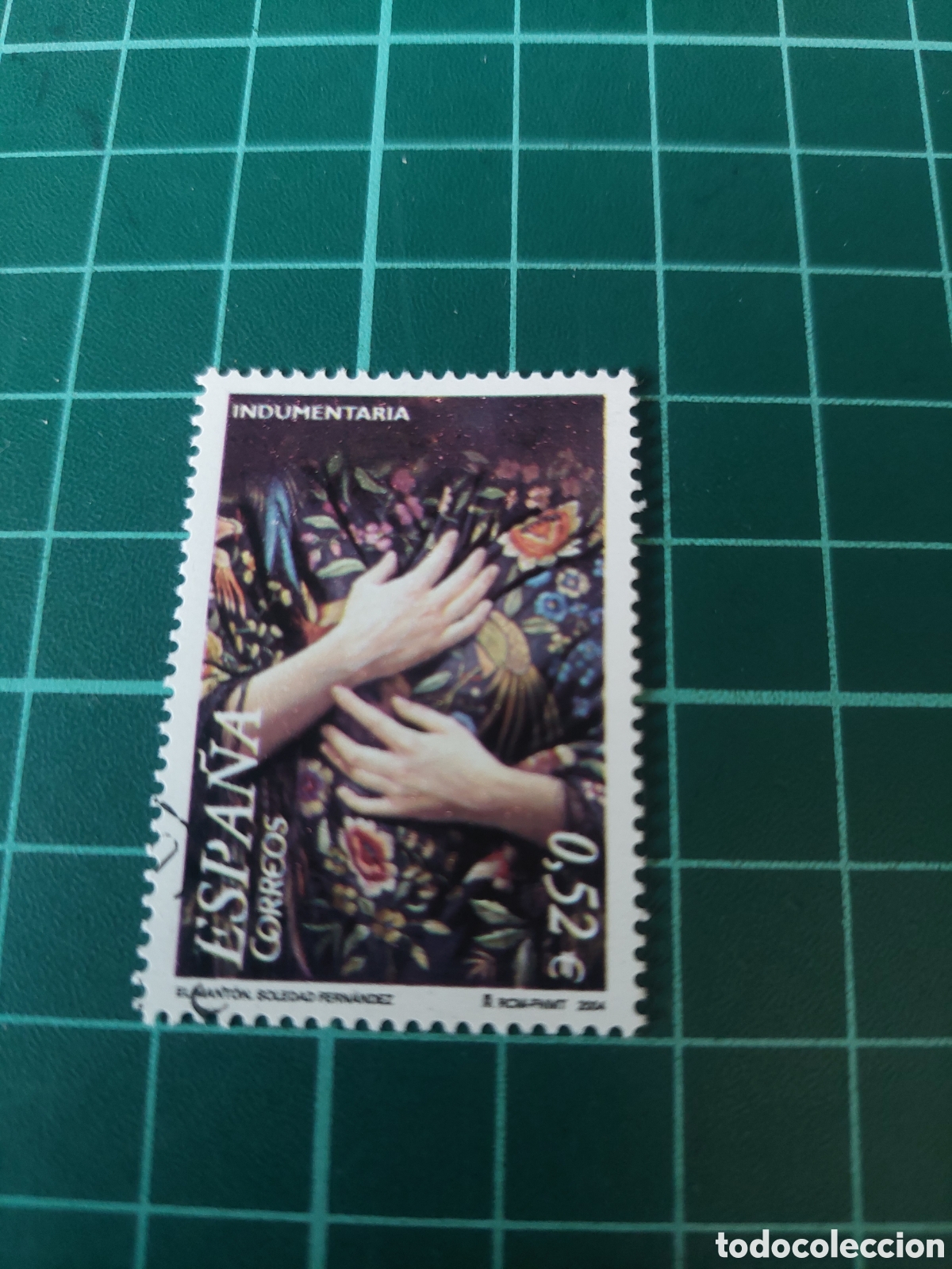 Sellos: 2004 MANTON MANILA MODA, MANOS SOLEDAD FERN&Aacute;NDEZ USADA LUJO