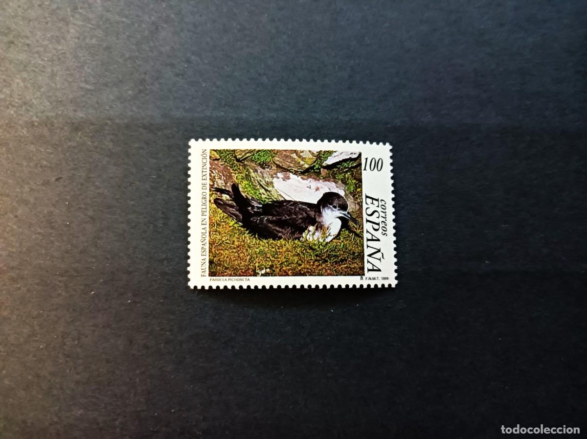 Sellos: Sello nuevo. Fauna Espa&ntilde;ola en Extinci&oacute;n. Pardela Pichoneta. 28 Enero 1998. Edifil 3616.