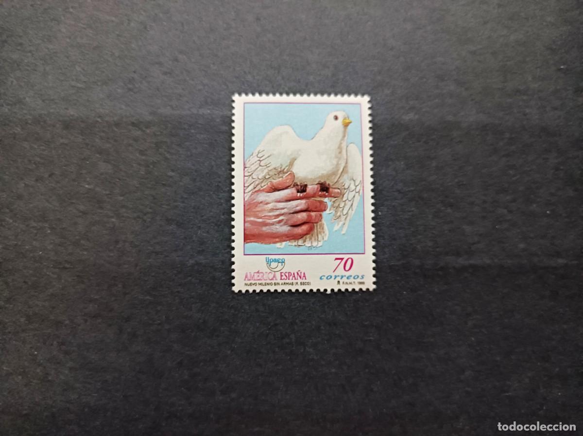 Sellos: Sello nuevo 1999. America. UPAEP. Mano y Paloma. 15 de octubre. Edifil 3677.