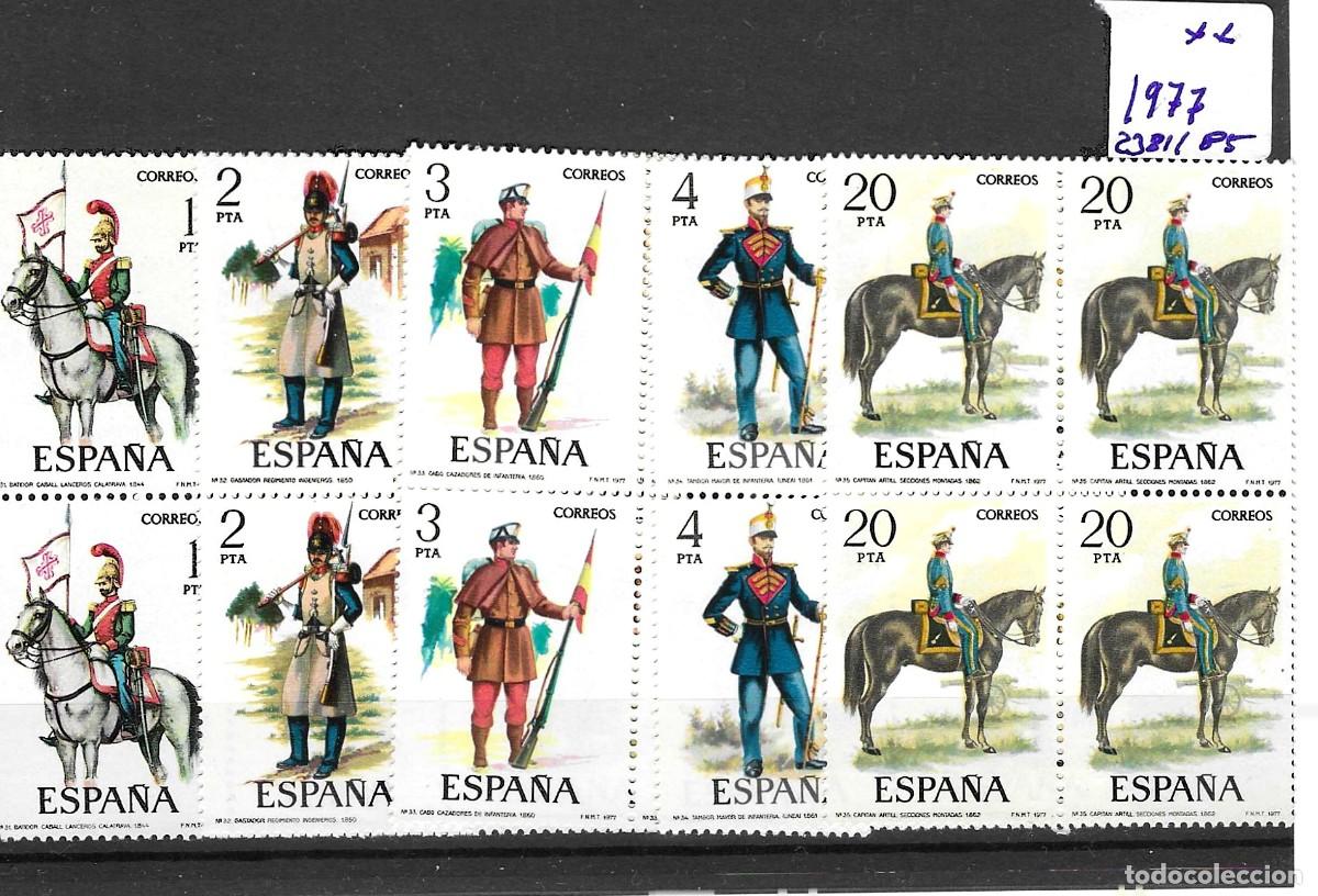 Sellos: Sellos de Espa&ntilde;a A&ntilde;o 1977 Uniformes Militares sellos nuevos** en bloque de 4 N&ordm; Edifil2381/85