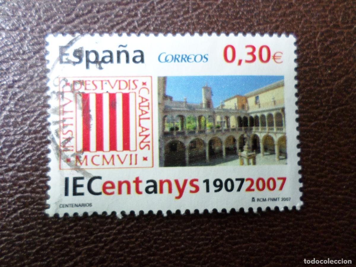 Timbres: .2007, centenario instituto de estudios catalanes, edifil 4312